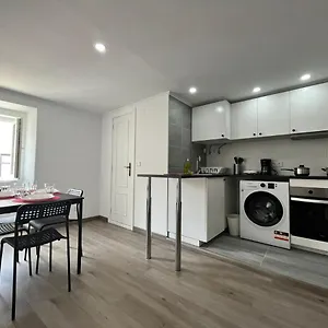 big-apartment-in-bairro-alto.hotels-lisbon-portugal.com/